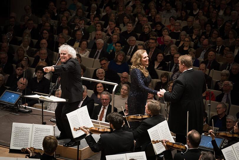 Simon Rattle dirigiert die "Walküre" im Herkulessaal.