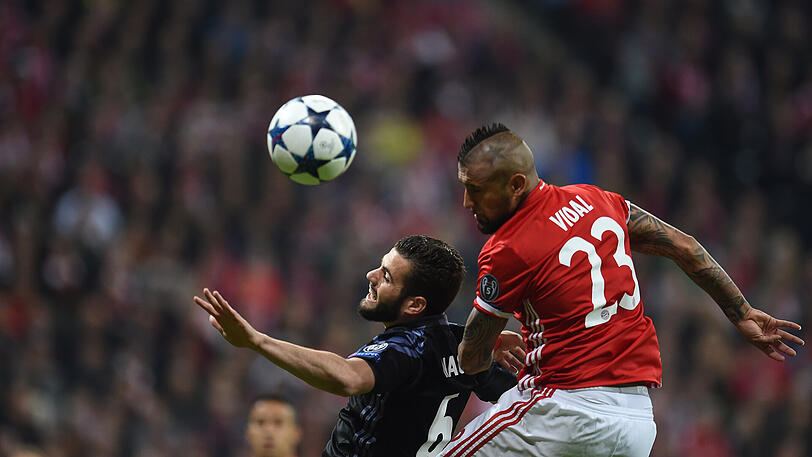 Arturo Vidal: Note 4. Traf per Wuchtkopfball zum 1:0 (25.), doch dann  
dieser Elfmeter: Jagte den Ball weit über das Tor (45.). Übermotiviert, fehlerhaft - auch in anderen Szenen.