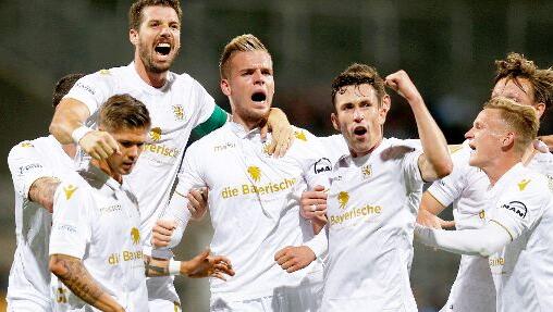 Doppelter Abstieg, beinahe Insolvenz, keine Spieler mehr - im Expresstempo erfand Daniel Bierofka den TSV 1860 im Frühsommer neu. Los ging das Abenteuer Regionalliga Bayern am 13. Juli mit dem Auftakt beim FC Memmingen. Klicken Sie sich in der Fotostrecke durch alle Spiele der bisherigen Saison. Doppelter Abstieg, beinahe Insolvenz, keine Spieler mehr - im Expresstempo erfand Daniel Bierofka den TSV 1860 im Frühsommer neu. Los ging das Abenteuer Regionalliga Bayern am 13. Juli mit dem Auftakt beim FC Memmingen. Klicken Sie sich in der Fotostrecke durch alle Spiele der bisherigen Saison.