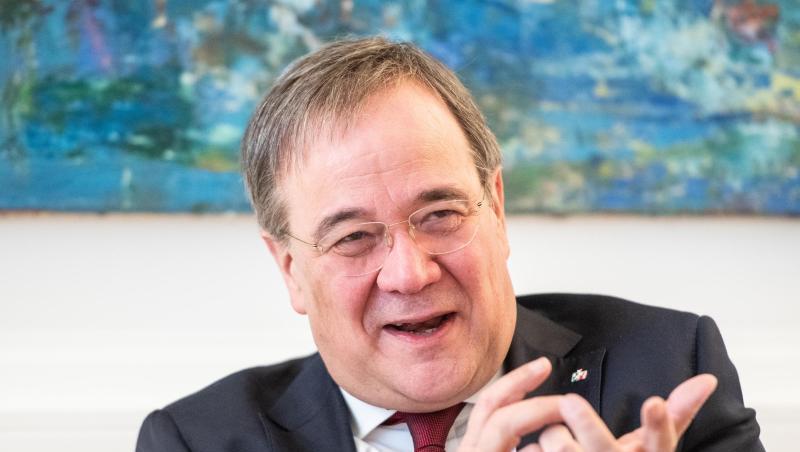 Armin Laschet lacht. Armin Laschet lacht.