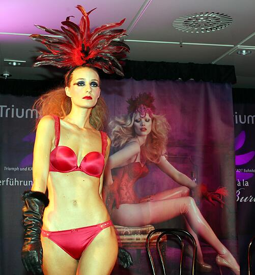Dessous-Verführung a la Burlesque: Die sexy Modenschau ließ keine Wünsche offen. Die Bilder!