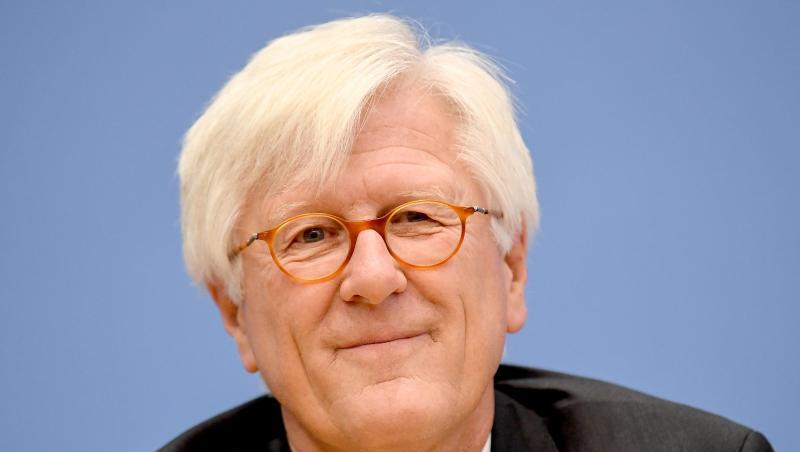 Heinrich Bedford-Strohm, Vorsitzender des Rates der Evangelischen Kirche in Deutschland (EKD), lächelt. Foto: Britta Pedersen/zb/dpa Heinrich Bedford-Strohm, Vorsitzender des Rates der Evangelischen Kirche in Deutschland (EKD), lächelt. Foto: Britta Pedersen/zb/dpa