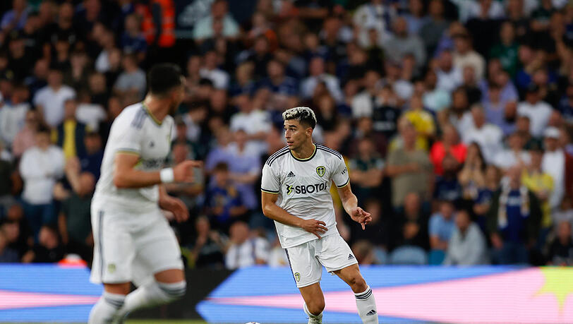Für zwölf Millionen Euro zu Leeds United: Marc Roca. Für zwölf Millionen Euro zu Leeds United: Marc Roca.