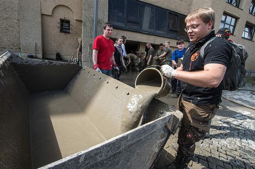 Aufräumarbeiten in Passau sind im Gange: Aktuelle Bilder von der sich langsam entspannenden Lage nach dem Hochwasser in Bayern
