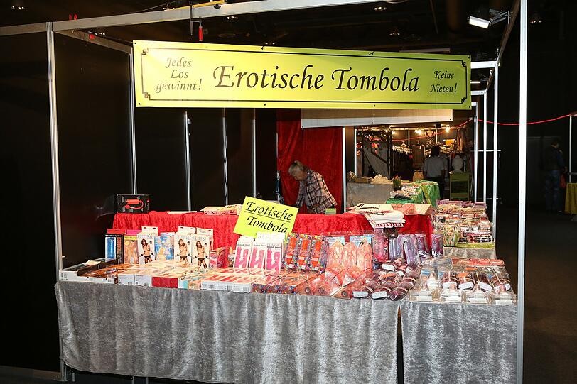 Die Erotikmesse "Eros und Amore" gastiert ein Wochenende lang in München. Für die Besucher gibt's heiße Auftritte von drallen Erotik-Stars. Sehen Sie hier die Bilder von den letzten Messen!