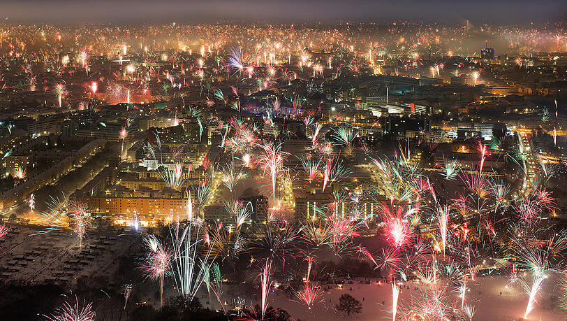 Die ganze Stadt feiert – aber wohin soll man gehen? Die Planungen für Silvester laufen bei den Münchnern. Die ganze Stadt feiert – aber wohin soll man gehen? Die Planungen für Silvester laufen bei den Münchnern.
