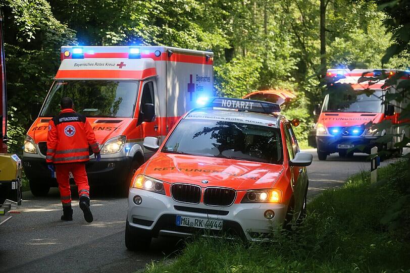 Die Bilder des Verkehrsunfalls im Landkreis Mühldorf.