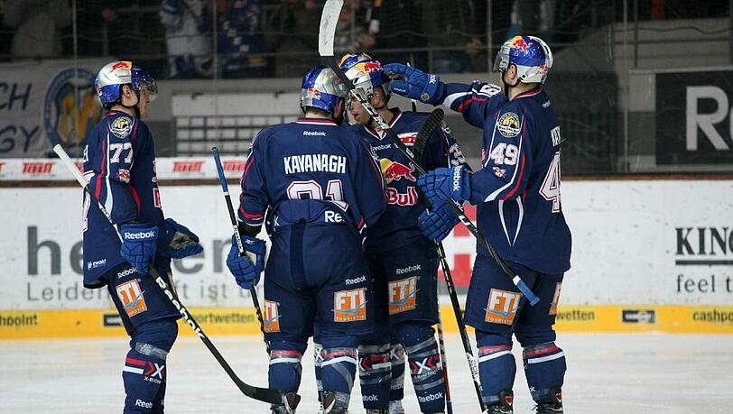 Der EHC München wird zum 1. Mai endgültig von Red Bull übernommen. Der EHC München wird zum 1. Mai endgültig von Red Bull übernommen.