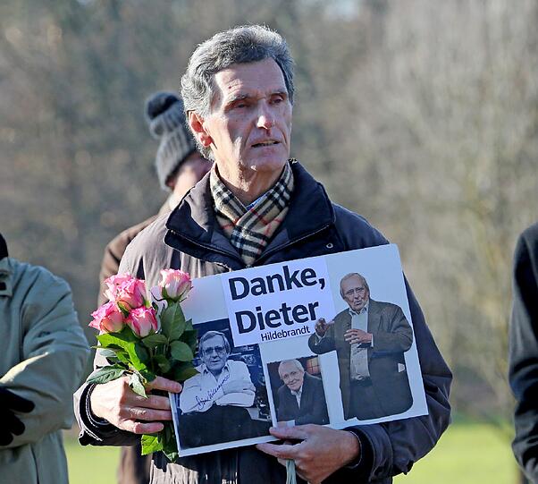Trauer um Dieter Hildebrandt - Bilder von der Trauerfeier.