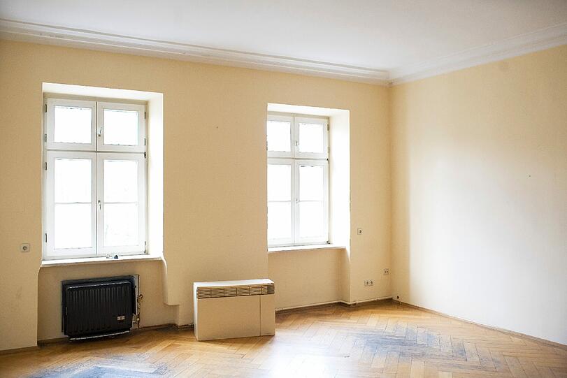 Blick in eine der seit Jahren leerstehenden Wohnungen.