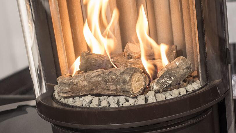 Ethanolkamine sind keine Feuerstätten, sondern Dekoration in der Wohnung. (Symbolbild) Ethanolkamine sind keine Feuerstätten, sondern Dekoration in der Wohnung. (Symbolbild)
