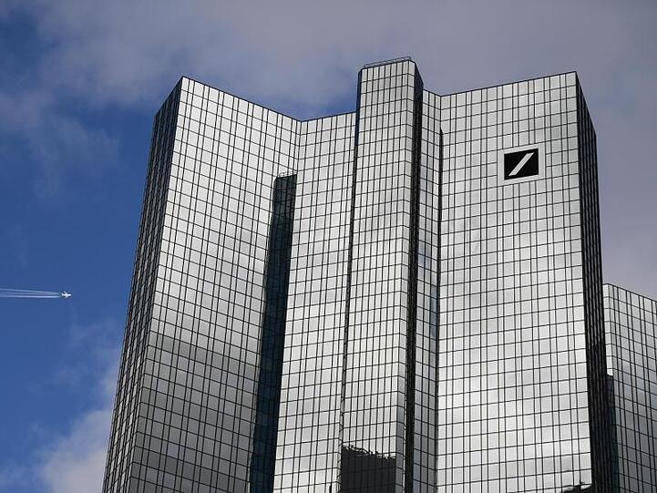 Die Panne bei der Deutschen Bank ist heikel, weil Banken verpflichtet sind, die Herkunft ihrer Gelder genau zu prüfen.