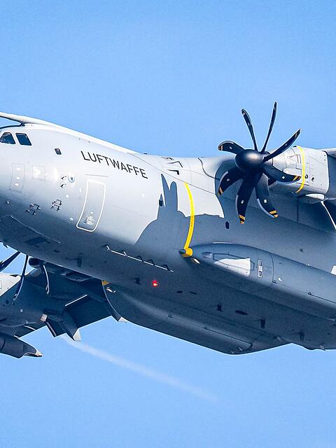 "Ziel ist, die Rahmenbedingungen f&uuml;r m&ouml;gliche milit&auml;rische Beitr&auml;ge zur Unterst&uuml;tzung D&auml;nemarks bei der Gew&auml;hrleistung der Sicherheit in der Region zu erkunden, beispielsweise f&uuml;r F&auml;higkeiten zur Seeraum&uuml;berwachung", hatte das Verteidigungsministerium in Berlin mitgeteilt.