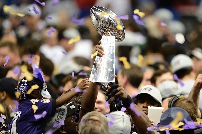 Die Footballer der Baltimore Ravens haben in New Orleans den Super Bowl gewonnen - und feiern ihren Sieg ausgiebig.