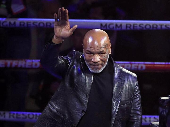 "Iron Mike" Tysons letzter Profikampf liegt 15 Jahre zurück.