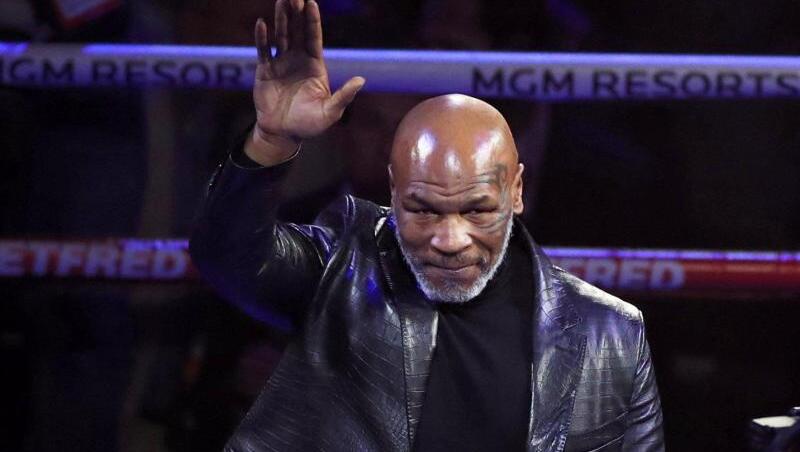 "Iron Mike" Tysons letzter Profikampf liegt 15 Jahre zurück. "Iron Mike" Tysons letzter Profikampf liegt 15 Jahre zurück.