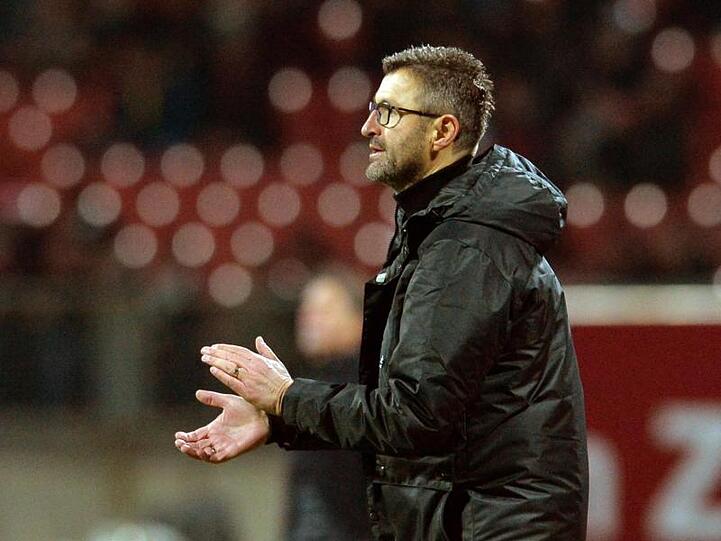 Nürnbergs Trainer Michael Köllner. Foto: Timm Schamberger/Archiv