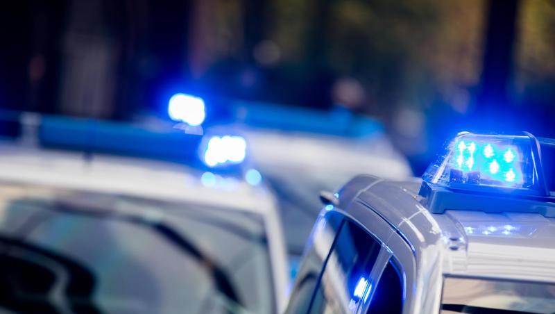 Polizeifahrzeuge mit eingeschaltetem Blaulicht. Foto: Rolf Vennenbernd/Archiv Polizeifahrzeuge mit eingeschaltetem Blaulicht. Foto: Rolf Vennenbernd/Archiv