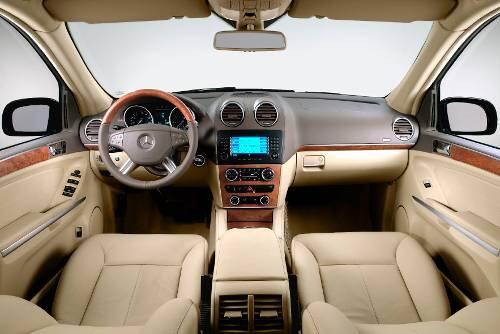 Eleganter reisen: Der Arbeitsplatz des Mercedes GL.