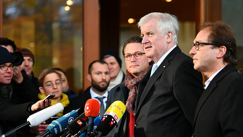 Die CSU-Führungsriege: Ministerpräsident Horst Seehofer, Generalsekretär Andreas Scheuer und Landesgruppenchef Alexander Dobrindt. Die CSU-Führungsriege: Ministerpräsident Horst Seehofer, Generalsekretär Andreas Scheuer und Landesgruppenchef Alexander Dobrindt.