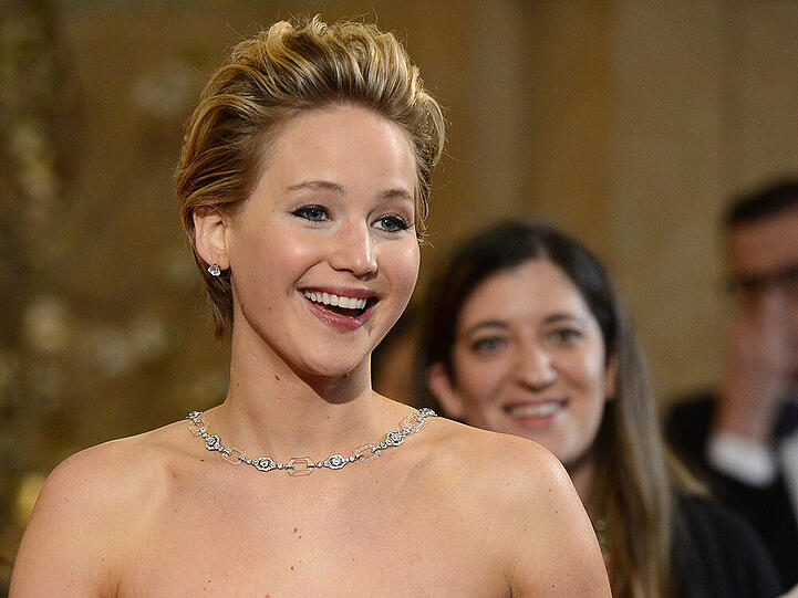 Eine fröhliche Jennifer Lawrence bei der Oscar-Verleihung 2014
