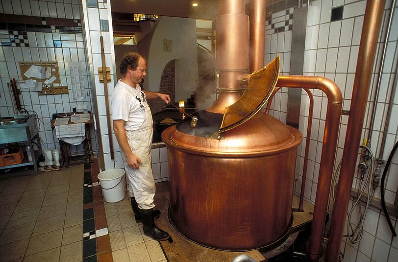 Bayerische Brautradition: Dem 1516 in Ingolstadt erlassenen Reinheitsgebot ist es zu verdanken, dass sich in Bayern eine einzigartige, als &bdquo;Braukunst&ldquo; bezeichnete Handwerkstradition entwickelt hat.