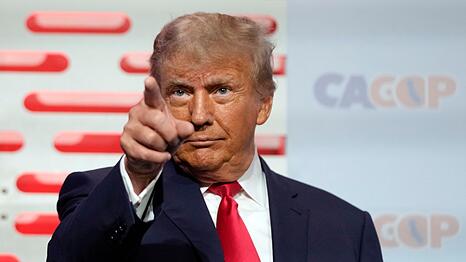 Donald Trump ist im US-Bundesstaat Georgia mit einer Anklage konfrontiert.