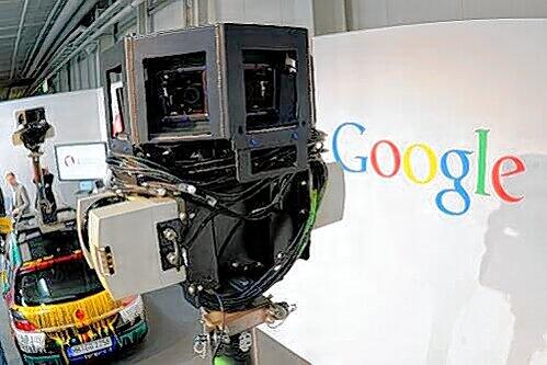 Die Google-Kamera wird auf einem eigenen Stand bei der Computer-Messe CeBIT präsentiert.
