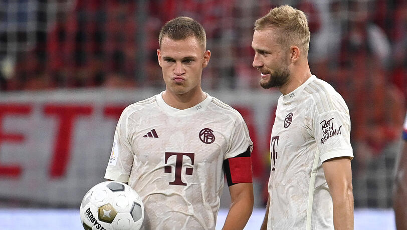In der Vorbereitung waren Joshua Kimmich (l.) und Konrad Laimer (r.) das gesetzte Mittelfeldduo. Muss nun einer von ihnen auf die rechte Seite ausweichen? In der Vorbereitung waren Joshua Kimmich (l.) und Konrad Laimer (r.) das gesetzte Mittelfeldduo. Muss nun einer von ihnen auf die rechte Seite ausweichen?