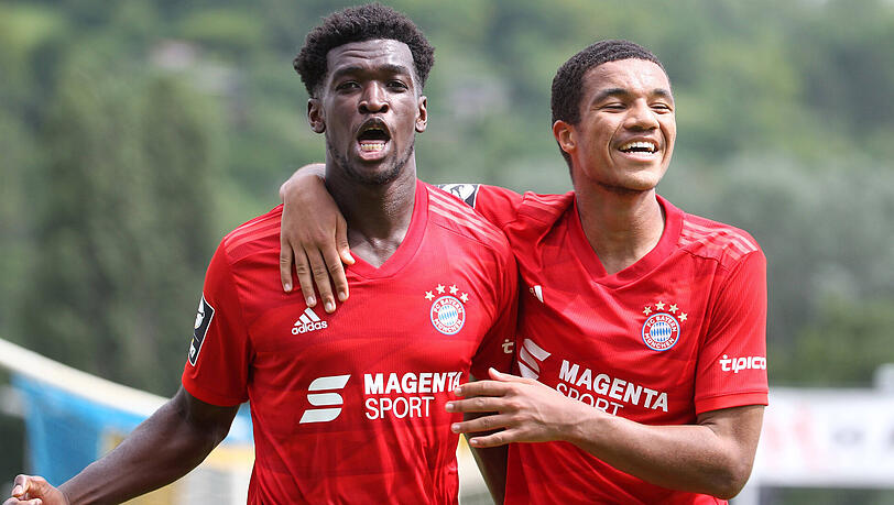 Der FC Bayern II gewinnt bei Schlusslicht Carl Zeiss Jena.