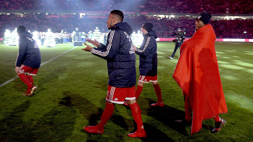 Wie schon in den letzten Jahren jeweils nach dem finalen Heimspiel vor Weihnachten ließen sich die Bayern so einiges einfallen, wieder einmal erstrahlte die Allianz Arena in hellem Glanz.