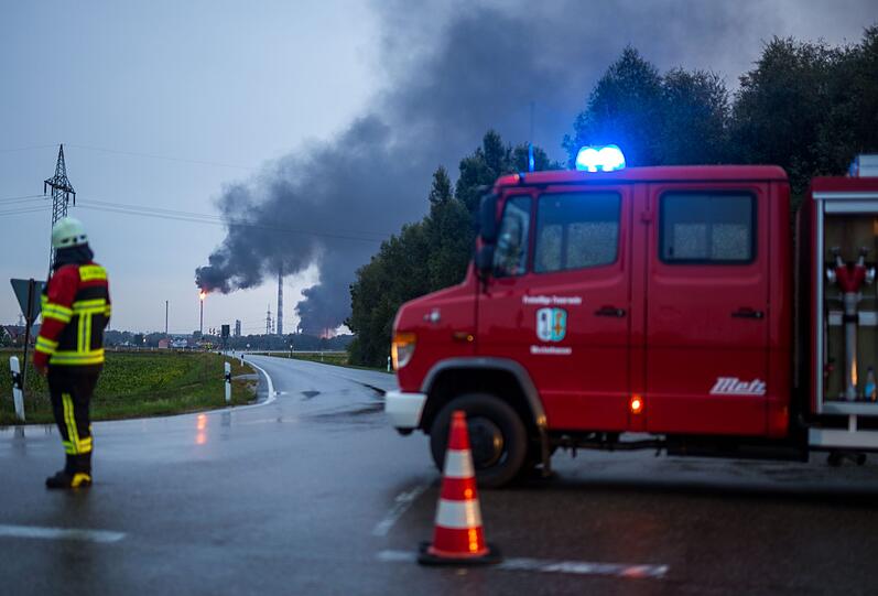 Auf dem Raffineriegelände in der Nähe von Ingolstadt hat sich in der Nacht eine Explosion ereignet.