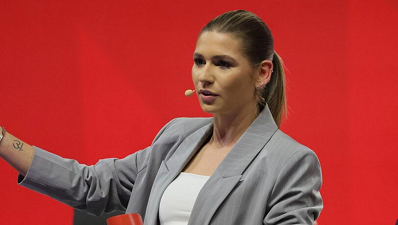 Jana Wosnitza hat mit einer Aktion im RTL-Studio für Hohn und Spott gesorgt.