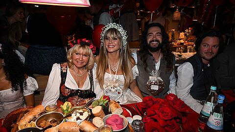 Mutter Erna und Ehemann Tom Kaulitz begleiteten Heidi Klum zur Wiesn-Premiere