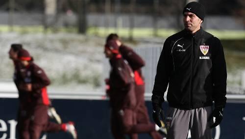 Markus Babbel übernimmt die Mannschaft von dem entlassenen Trainer Armin Veh. Markus Babbel übernimmt die Mannschaft von dem entlassenen Trainer Armin Veh.