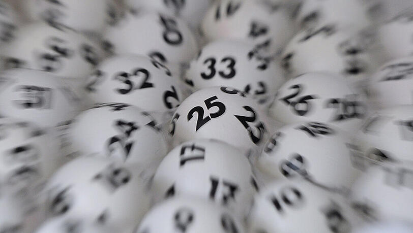 Lotto Mega-Jackpot: Am Mittwoch werden 32 Millionen Euro ausgeschüttet. Garantiert! Lotto Mega-Jackpot: Am Mittwoch werden 32 Millionen Euro ausgeschüttet. Garantiert!