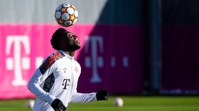 Alphonso Davies befindet sich wieder im Lauftraining. (Archivbild)