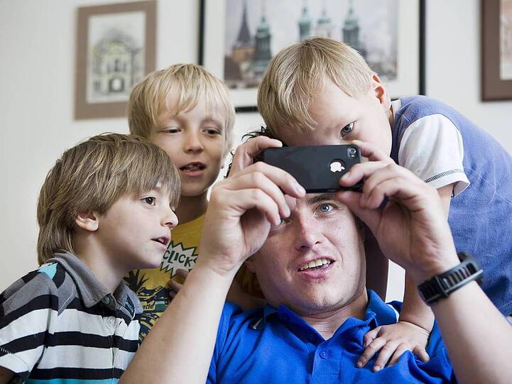 Für junge Hüpfer und alte Hasen: Diese Apps versüßen Ihnen die WM 2014
