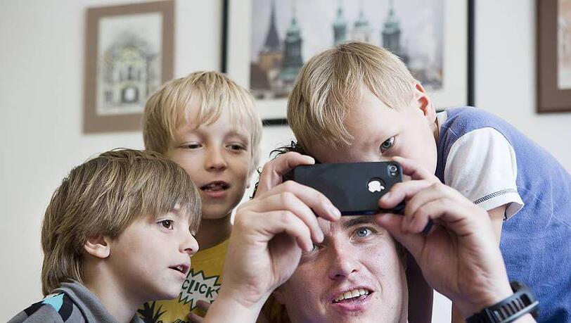 Für junge Hüpfer und alte Hasen: Diese Apps versüßen Ihnen die WM 2014 Für junge Hüpfer und alte Hasen: Diese Apps versüßen Ihnen die WM 2014