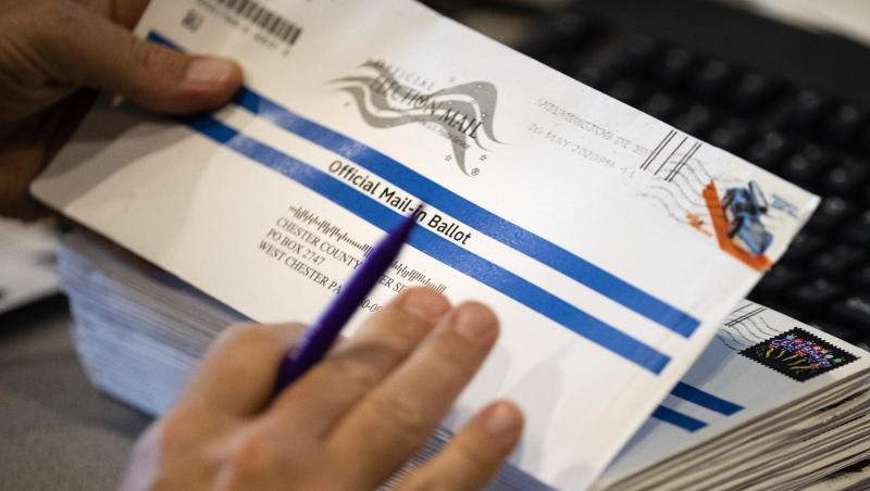 Briefwahlunterlagen in den USA. Präsident Trump behauptet immer wieder, dass mehr Briefwahl-Abstimmungen zu Wahlbetrug führen werden. Briefwahlunterlagen in den USA. Präsident Trump behauptet immer wieder, dass mehr Briefwahl-Abstimmungen zu Wahlbetrug führen werden.
