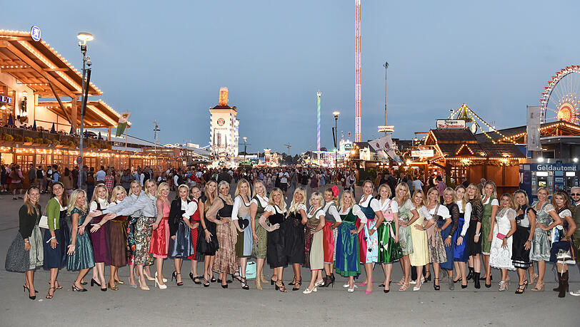 Die Blondinen beim Feiern auf der Wiesn Die Blondinen beim Feiern auf der Wiesn