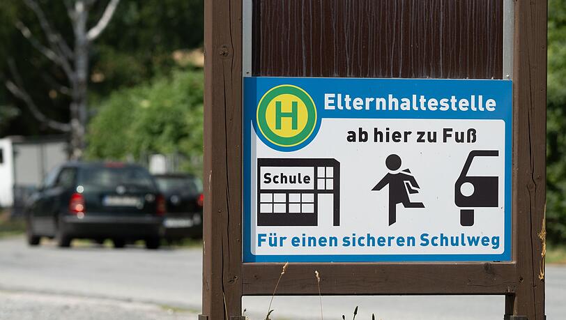 "Elterntaxis" sind selten gern gesehen. (Symbolbild)