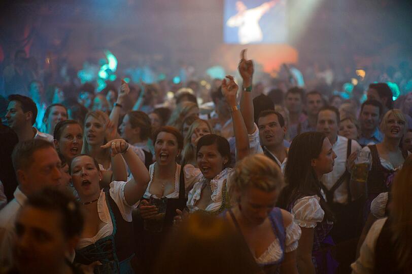 Das "Wiesn-Zelt am Stiglmaierplatz": Die besten Bilder.