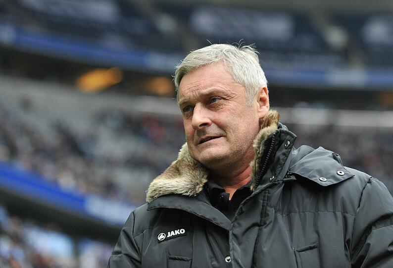 Auf der anderen Seite Armin Veh: Der Trainer von Eintracht Frankfurt musste die erste Saisonniederlage der Hessen hinnehmen.