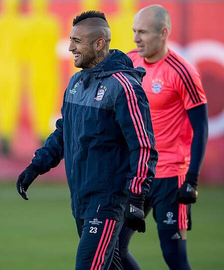 Die Bilder vom Abschlusstraining der Bayern vor dem Champions-League-Spiel gegen Olympiakos Piräus.