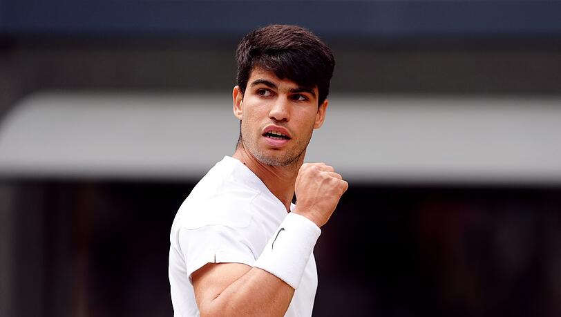 Alcaraz verteidigte gegen Novak Djokovic seinen Wimbledon-Titel. Alcaraz verteidigte gegen Novak Djokovic seinen Wimbledon-Titel.