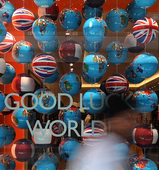 "Good Luck World" lautet der Spruch auf diesem Schaufenster in London. Diesen Freitag gehen die Olympischen Spiele los.