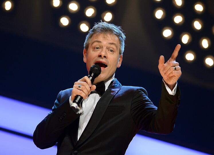 Komiker, Autor, Sänger und Entertainer: Michael Mittermeier rockt auch die ganz großen Bühnen &ndash; nicht nur in Deutschland.