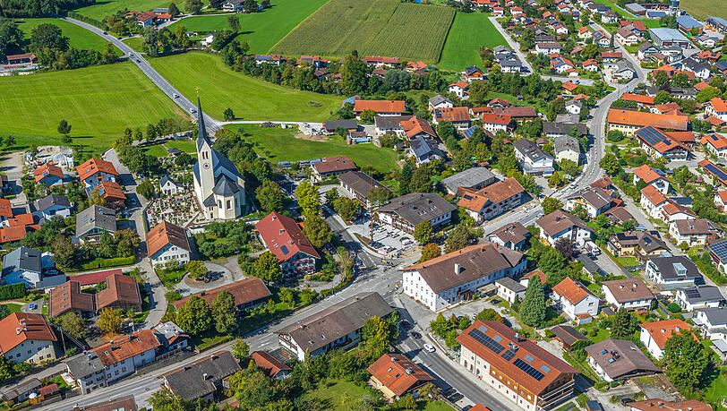 Ausblick auf Riedering im Chiemgau nahe Rosenheim: Die Mietpreise sind dort im Vergleich zu M&uuml;nchen noch human.
