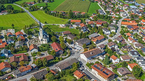 Ausblick auf Riedering im Chiemgau nahe Rosenheim: Die Mietpreise sind dort im Vergleich zu M&uuml;nchen noch human.